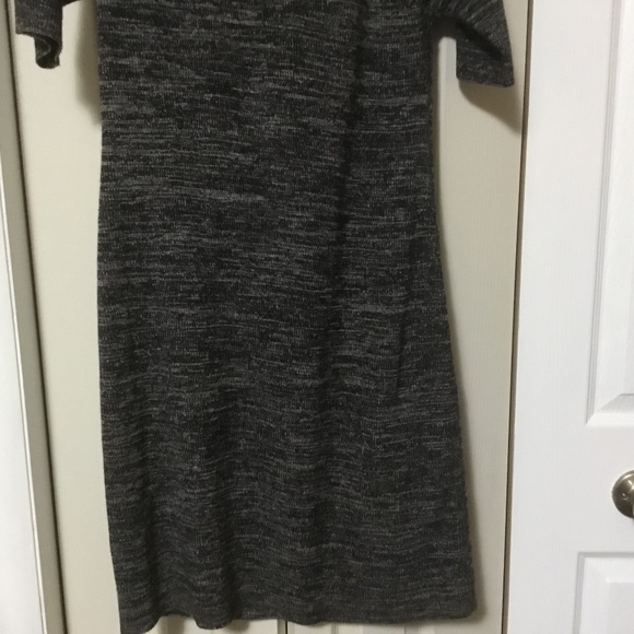 Calvin Klein Knit Zippered Shoulder (Black and Gray) size 8 - Picture 3 of 8